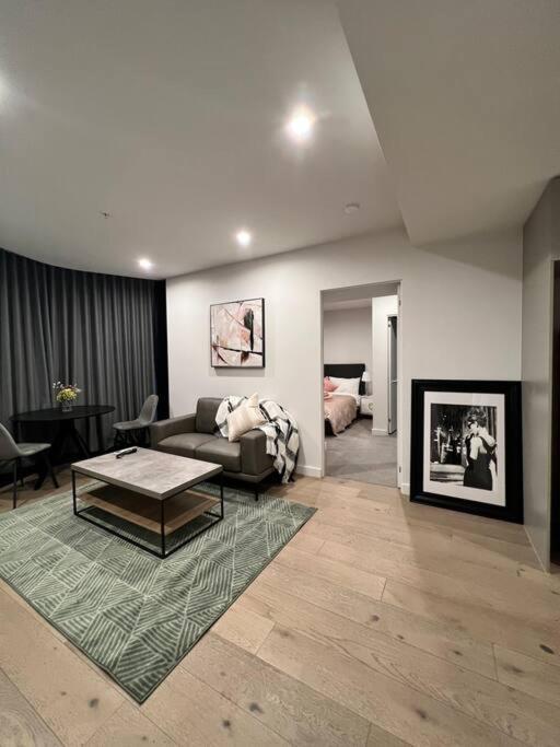 Comfy 2 Bed Apartment In The Heart Of Мельбурн Экстерьер фото
